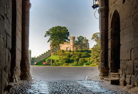 * Warwick-Castle.jpg