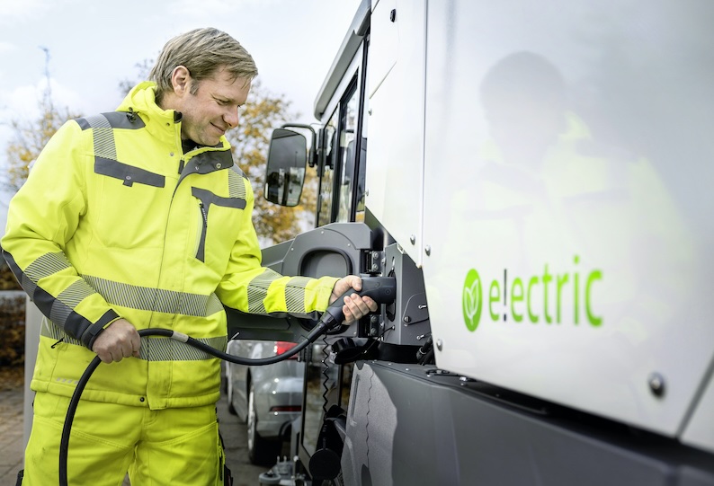 * Karcher-MC250-e!ectric2.jpeg