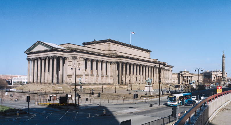 * St-Georges-Hall-Liverpool.jpg