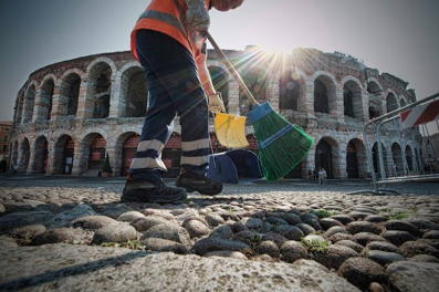 * Verona-cleaning-outside.jpg